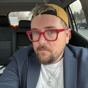 Meet your Posher, Christian